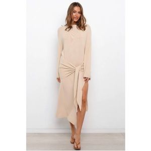 SNDYS tied up knit dress in Sand